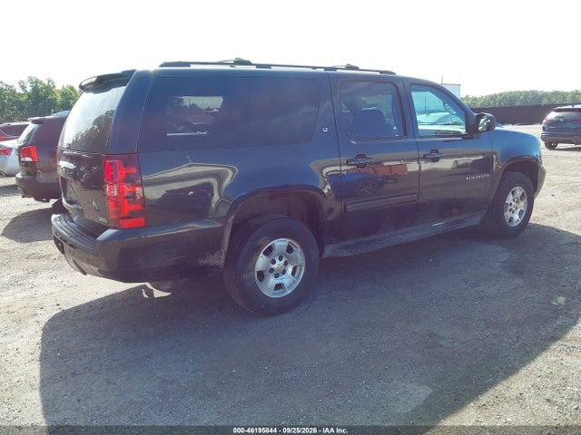 46195844 :رقم المزاد ، 1GNSKJE38BR377161 vin ، 2011 Chevrolet Suburban 1500 Lt1 مزاد بيع