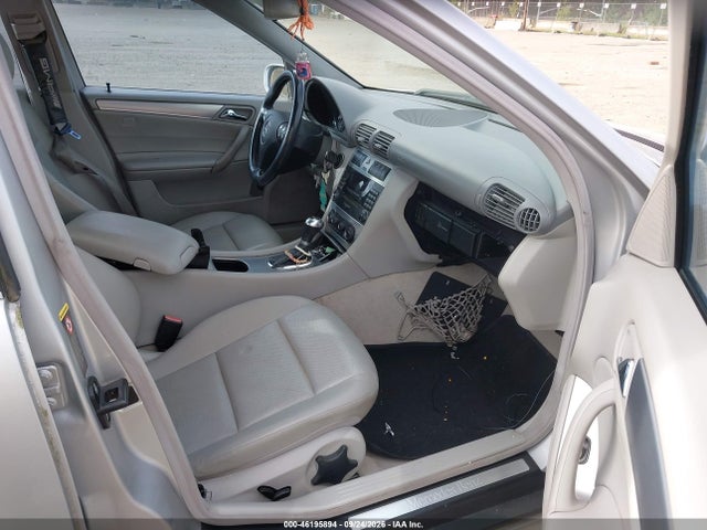 46195894 :رقم المزاد ، WDBRF40J05F672651 vin ، 2005 Mercedes-benz C 230 Kompressor Sport مزاد بيع