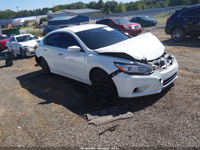 Auction sale of the 2018 Nissan Altima 2.5 S, vin: 1N4AL3AP3JC130577, lot number: 46195905