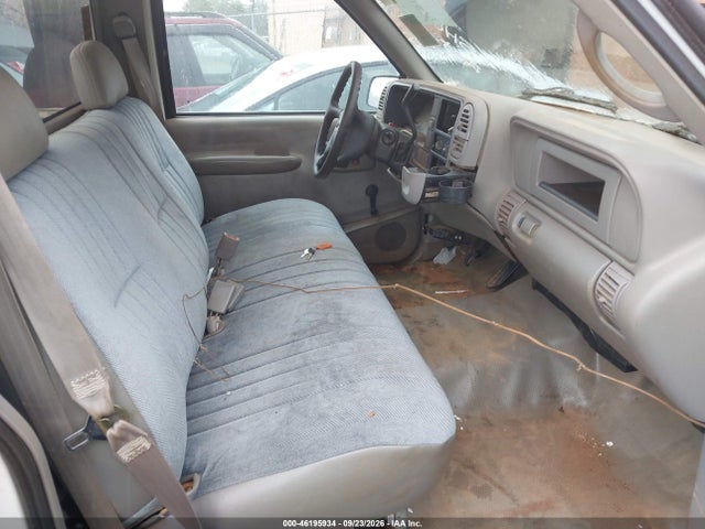 Продаж на аукціоні авто 2000 Chevrolet C/k 2500, vin: 1GCGC24R8YR166851, номер лоту: 46195934