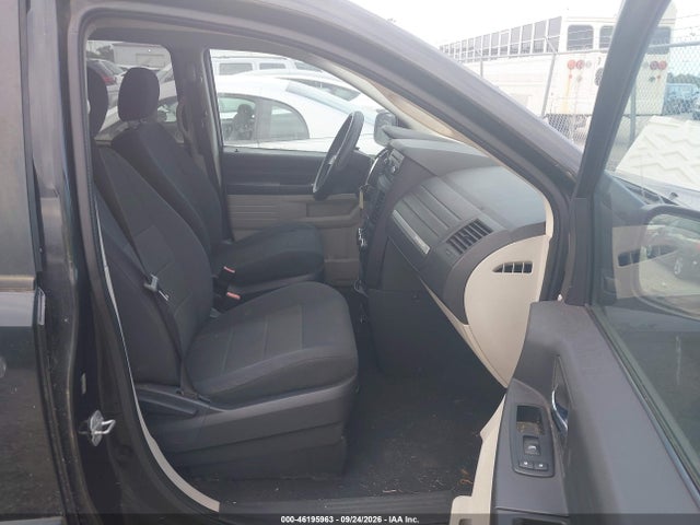 46195963 :رقم المزاد ، 1D8HN44H18B155010 vin ، 2008 Dodge Grand Caravan Se مزاد بيع