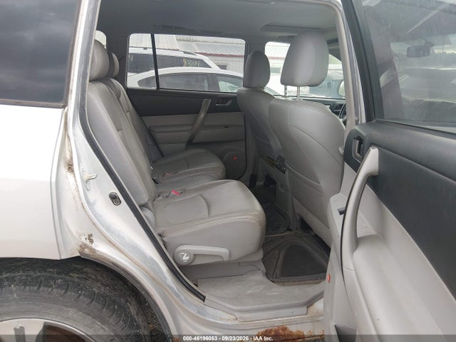 46196053 :رقم المزاد ، JTEES43A282082997 vin ، 2008 Toyota Highlander Sport مزاد بيع