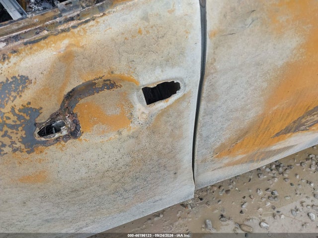 46196123 :رقم المزاد ، 4T4BE46K69R113470 vin ، 2009 Toyota Camry Xle مزاد بيع