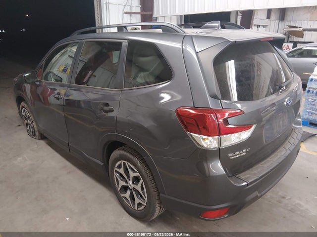 JF2SKAJC4MH477976 Subaru Forester Premium