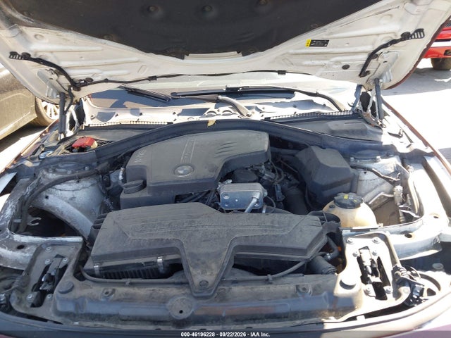 BMW 320i 2017 WBA8E1G53HNU14199 Image 10