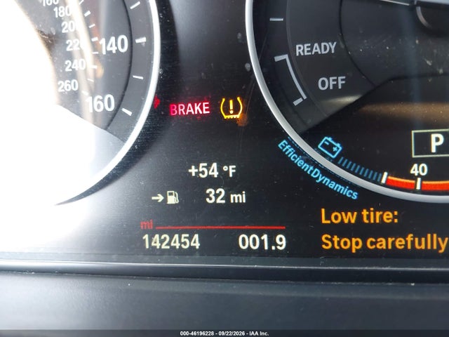 BMW 320i 2017 WBA8E1G53HNU14199 Image 15