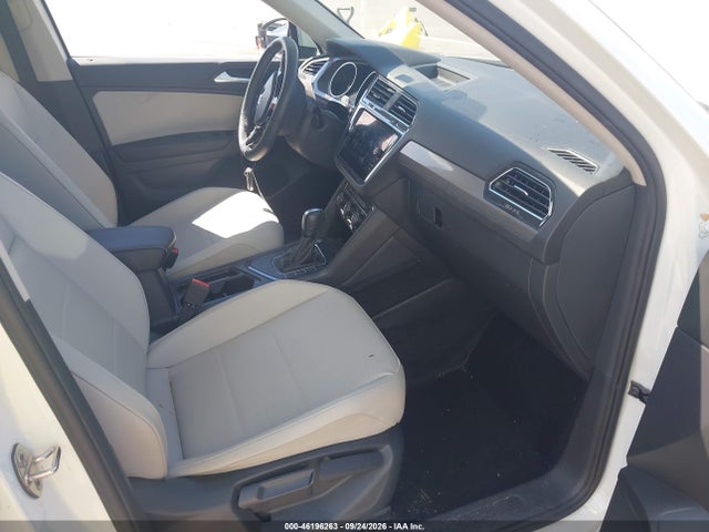 46196263 :رقم المزاد ، 3VV3B7AX1MM054312 vin ، 2021 Volkswagen Tiguan 2.0t Se/2.0t Se R-line Black/2.0t Sel مزاد بيع