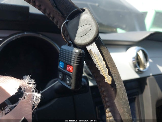 46196428 :رقم المزاد ، 1ZVFT80N975256028 vin ، 2007 Ford Mustang Deluxe/premium مزاد بيع