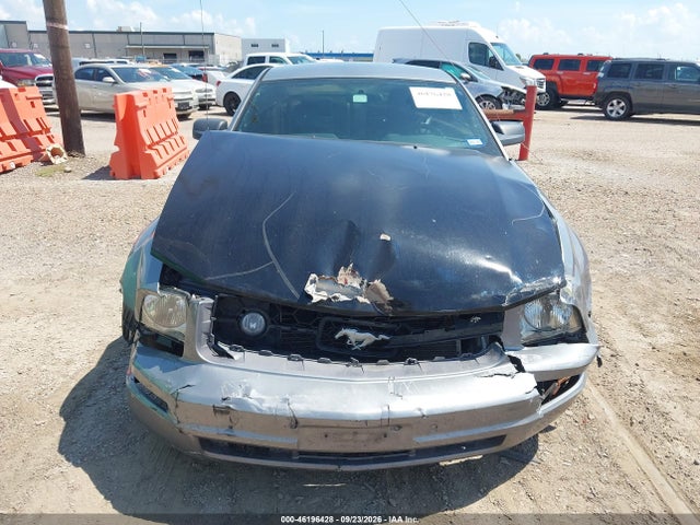 46196428 :رقم المزاد ، 1ZVFT80N975256028 vin ، 2007 Ford Mustang Deluxe/premium مزاد بيع
