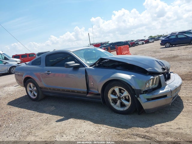46196428 :رقم المزاد ، 1ZVFT80N975256028 vin ، 2007 Ford Mustang Deluxe/premium مزاد بيع