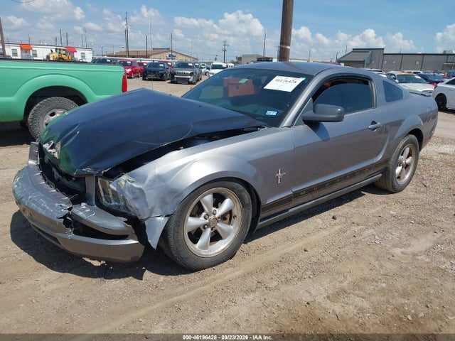 46196428 :رقم المزاد ، 1ZVFT80N975256028 vin ، 2007 Ford Mustang Deluxe/premium مزاد بيع