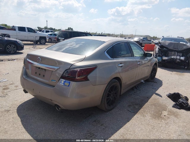 46196444 :رقم المزاد ، 1N4AL3APXEC271121 vin ، 2014 Nissan Altima 2.5 مزاد بيع