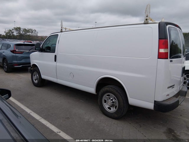 Chevrolet Express 2500 Work Van 2016 1GCWGAFF0G1334153 Image 15