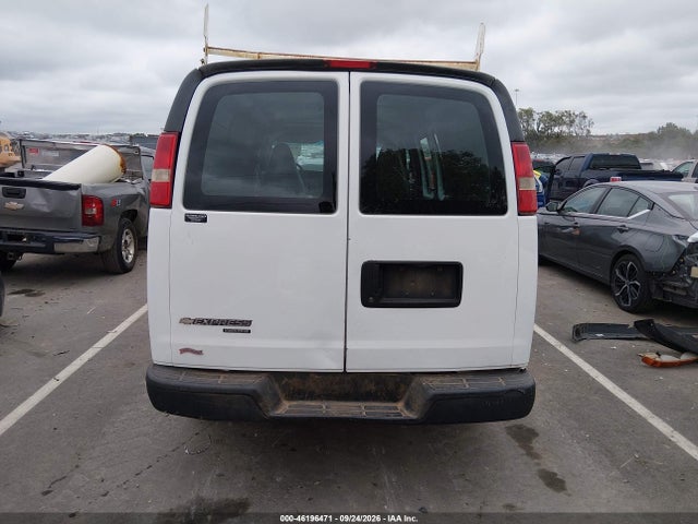 Chevrolet Express 2500 Work Van 2016 1GCWGAFF0G1334153 Image 17