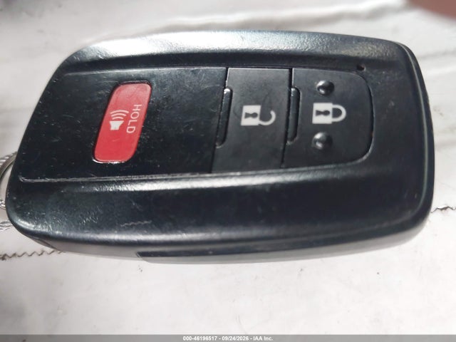 46196517 :رقم المزاد ، 2T3W1RFV2MW121547 vin ، 2021 Toyota Rav4 Xle مزاد بيع