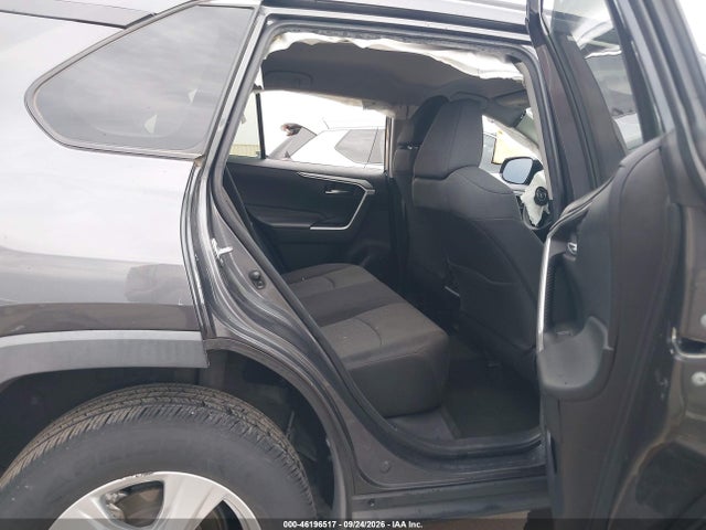 46196517 :رقم المزاد ، 2T3W1RFV2MW121547 vin ، 2021 Toyota Rav4 Xle مزاد بيع