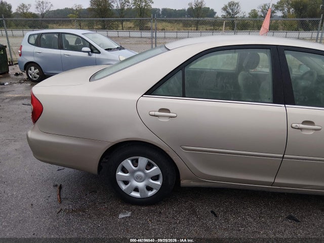 46196540 :رقم المزاد ، 4T1BE32K64U831183 vin ، 2004 Toyota Camry Le مزاد بيع