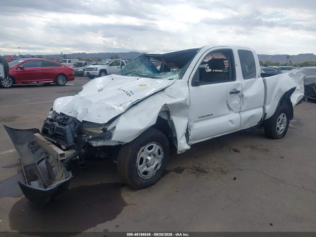 Toyota Tacoma 2015 5TFTX4CNXFX066532 Image 2