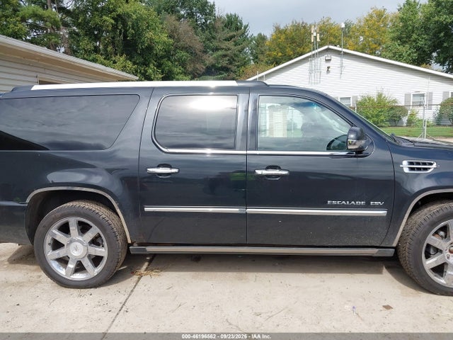 2011 Cadillac Escalade Esv Premium მანქანა იყიდება აუქციონზე, vin: 1GYS4JEF3BR160995, აუქციონის ნომერი: 46196562