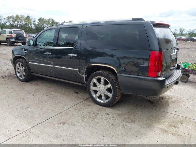 2011 Cadillac Escalade Esv Premium მანქანა იყიდება აუქციონზე, vin: 1GYS4JEF3BR160995, აუქციონის ნომერი: 46196562