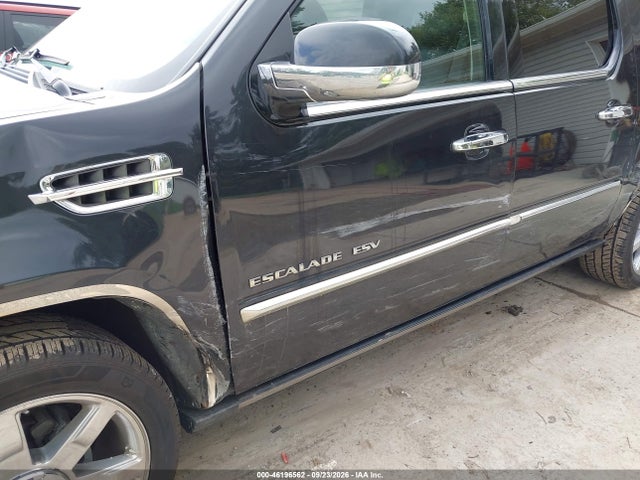 2011 Cadillac Escalade Esv Premium მანქანა იყიდება აუქციონზე, vin: 1GYS4JEF3BR160995, აუქციონის ნომერი: 46196562