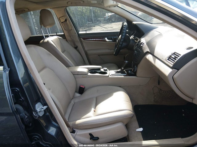 Продажа на аукционе авто 2010 Mercedes-benz C 300 Luxury 4matic/sport 4matic, vin: WDDGF8BB1AF476241, номер лота: 46196590