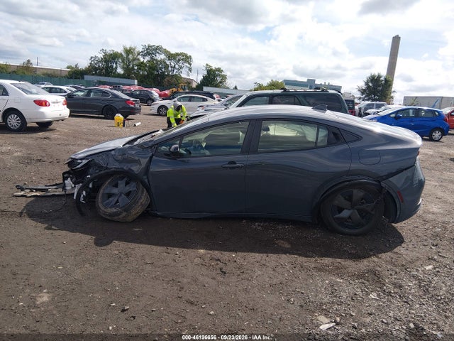 Toyota Prius Le 2024 JTDACAAUXR3027477 Image 14