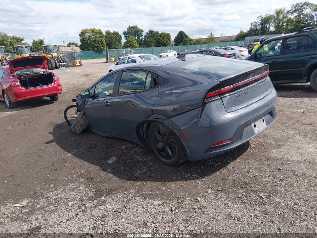 Toyota Prius Le 2024 JTDACAAUXR3027477 Image 3