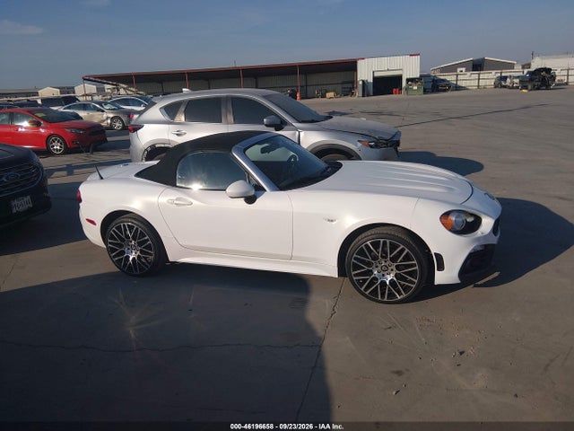 Fiat 124 Spider Lusso 2017 JC1NFAEK2H0101392 Image 13