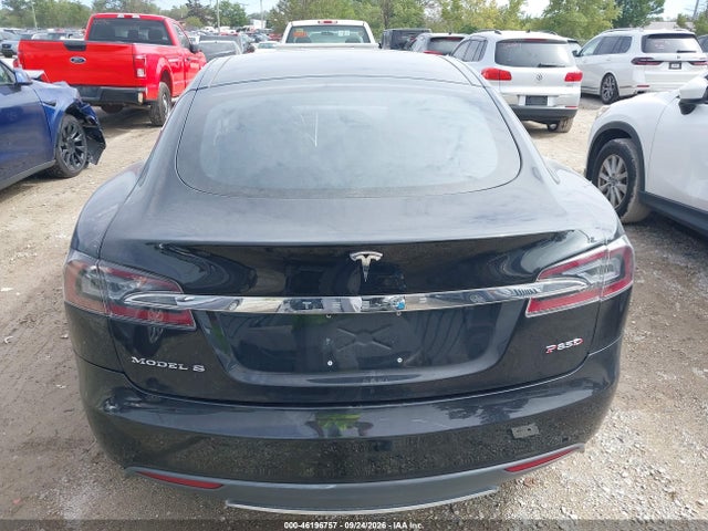 46196757 :رقم المزاد ، 5YJSA1H48FF095744 vin ، 2015 Tesla Model S 85d/p85d/p90d مزاد بيع