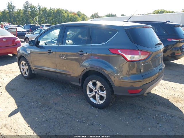 46196767 :رقم المزاد ، 1FMCU0GX0FUB07549 vin ، 2015 Ford Escape Se مزاد بيع