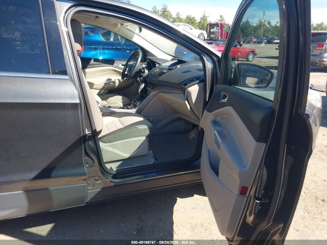 46196767 :رقم المزاد ، 1FMCU0GX0FUB07549 vin ، 2015 Ford Escape Se مزاد بيع