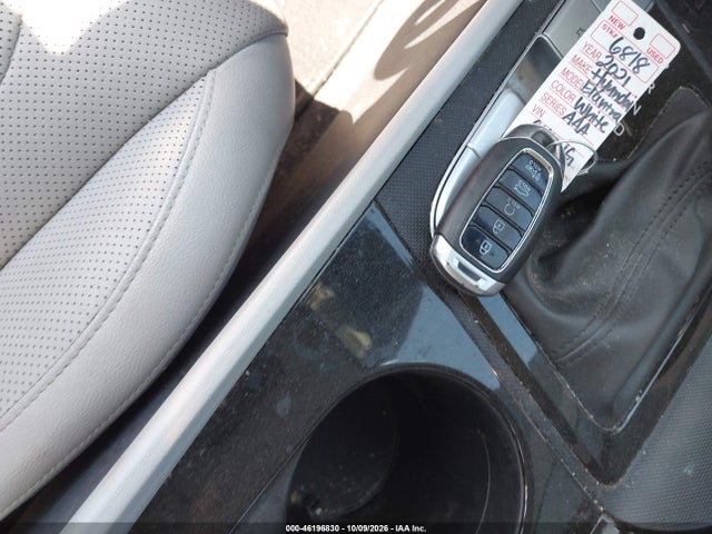 Hyundai Elantra Limited 2021 5NPLP4AG6MH000170 Image 11
