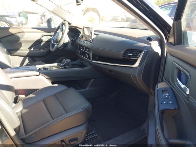 JN8BT3CB0PW486111 Nissan Rogue Sl Intelligent Awd