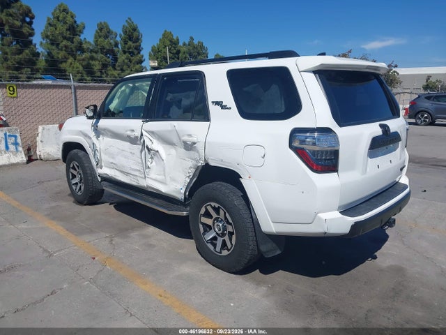 2022 Toyota 4runner Trd Off Road Premium მანქანა იყიდება აუქციონზე, vin: JTERU5JR2N6044121, აუქციონის ნომერი: 46196832