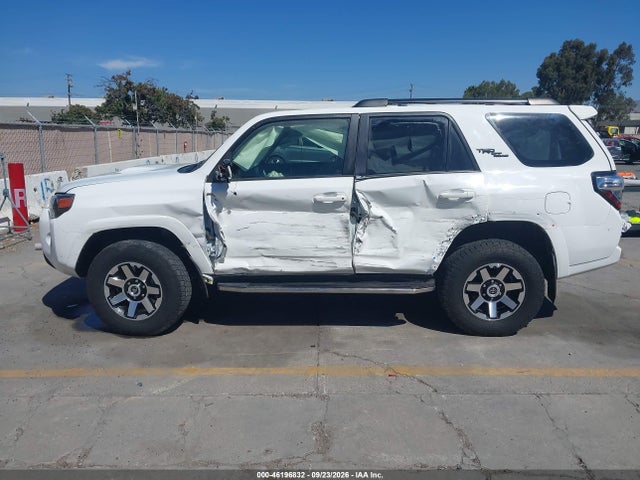 2022 Toyota 4runner Trd Off Road Premium მანქანა იყიდება აუქციონზე, vin: JTERU5JR2N6044121, აუქციონის ნომერი: 46196832