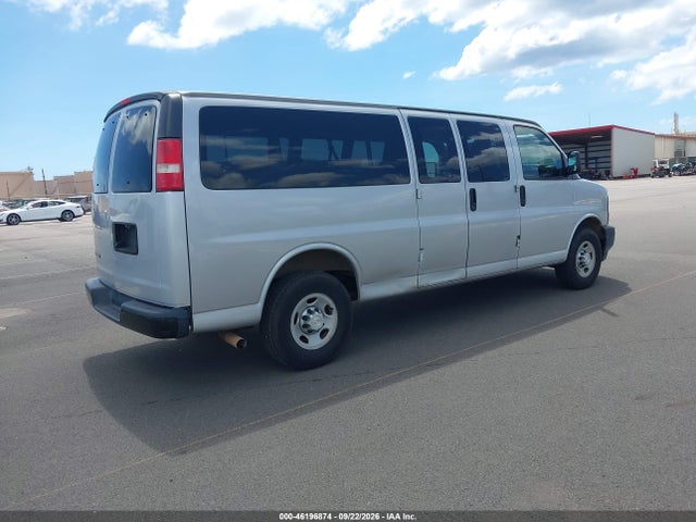 Chevrolet Express 3500 Ls 2017 1GAZGNFG7H1301593 Image 4