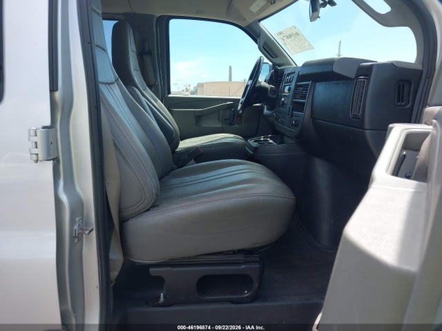 Chevrolet Express 3500 Ls 2017 1GAZGNFG7H1301593 Image 5