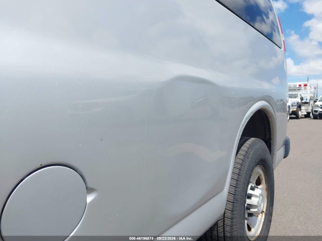 Chevrolet Express 3500 Ls 2017 1GAZGNFG7H1301593 Image 13