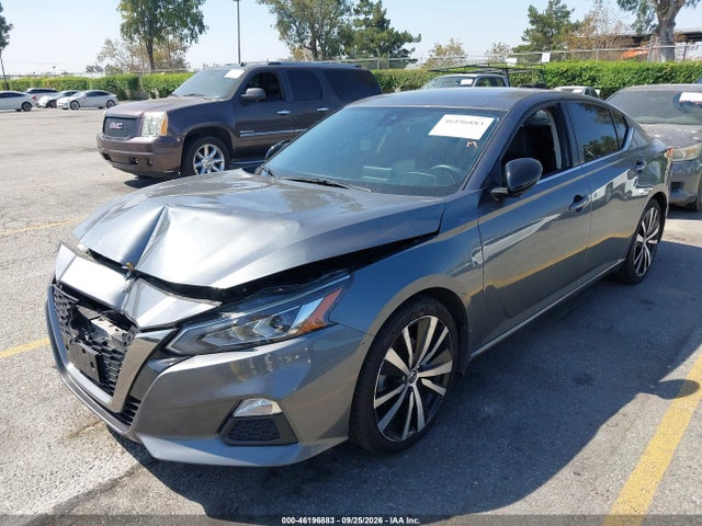 46196883 :رقم المزاد ، 1N4BL4CV8LC129255 vin ، 2020 Nissan Altima Sr Fwd مزاد بيع