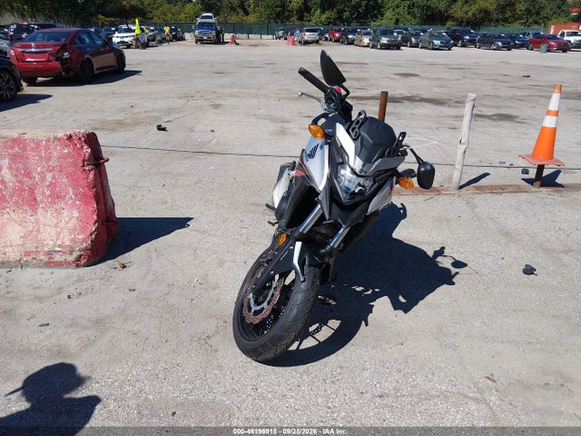 46196915 :رقم المزاد ، MLHPC4601J5500223 vin ، 2018 Honda Cb500 Xa - Abs مزاد بيع