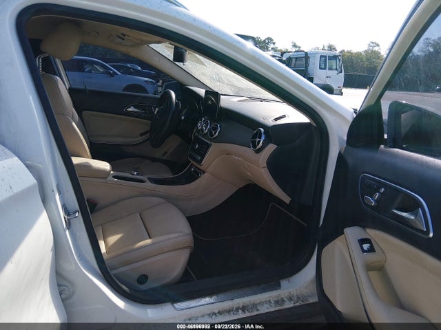 46196982 :رقم المزاد ، WDCTG4EB7KJ548207 vin ، 2019 Mercedes-benz Gla 250 مزاد بيع