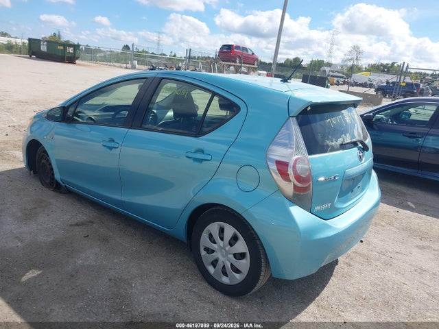 Продажа на аукционе авто 2012 Toyota Prius C Two, vin: JTDKDTB37C1015566, номер лота: 46197089