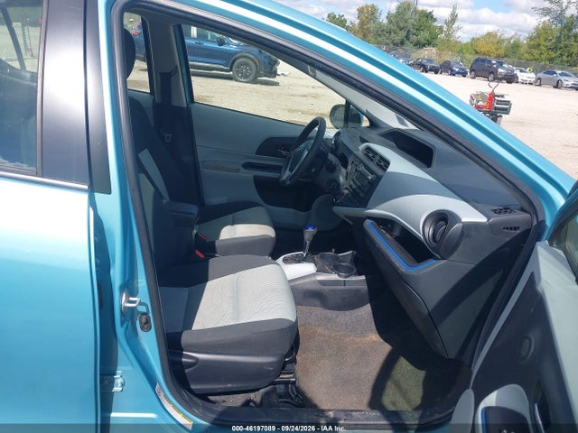 Продажа на аукционе авто 2012 Toyota Prius C Two, vin: JTDKDTB37C1015566, номер лота: 46197089
