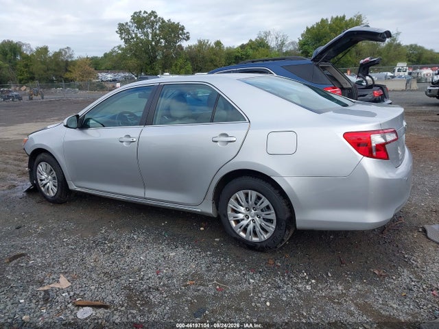 46197104 :رقم المزاد ، 4T1BF1FK5DU276688 vin ، 2013 Toyota Camry Le مزاد بيع