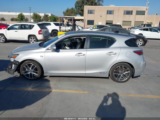 JTHKD5BH0F2229223 Lexus CT 200H