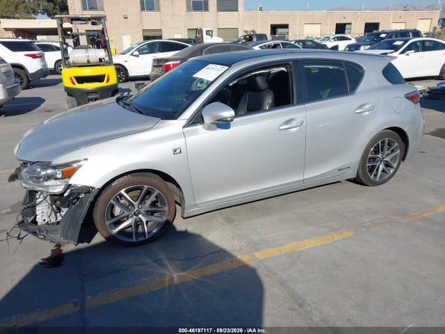 JTHKD5BH0F2229223 Lexus CT 200H