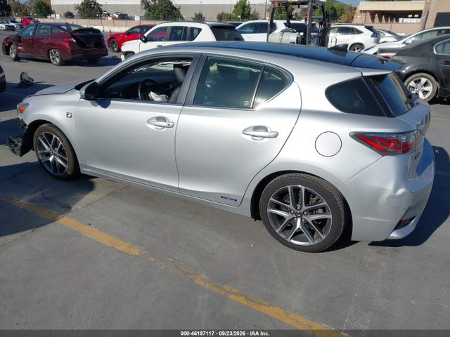 JTHKD5BH0F2229223 Lexus CT 200H