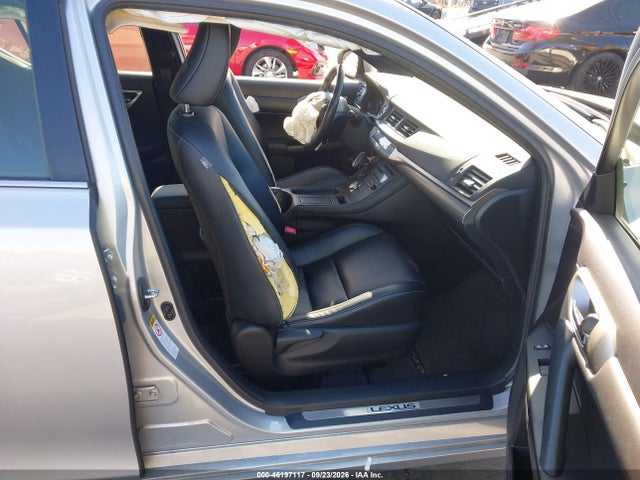 JTHKD5BH0F2229223 Lexus CT 200H