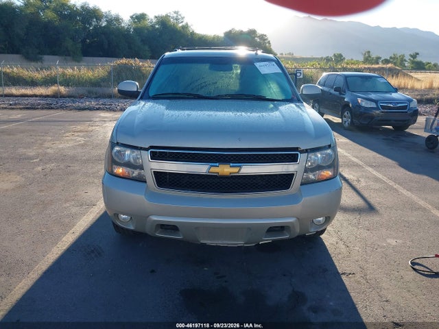Aukcja sprzedaży 2014 Chevrolet Suburban 1500 Lt, vin: 1GNSKJE71ER199259, numer aukcji: 46197118